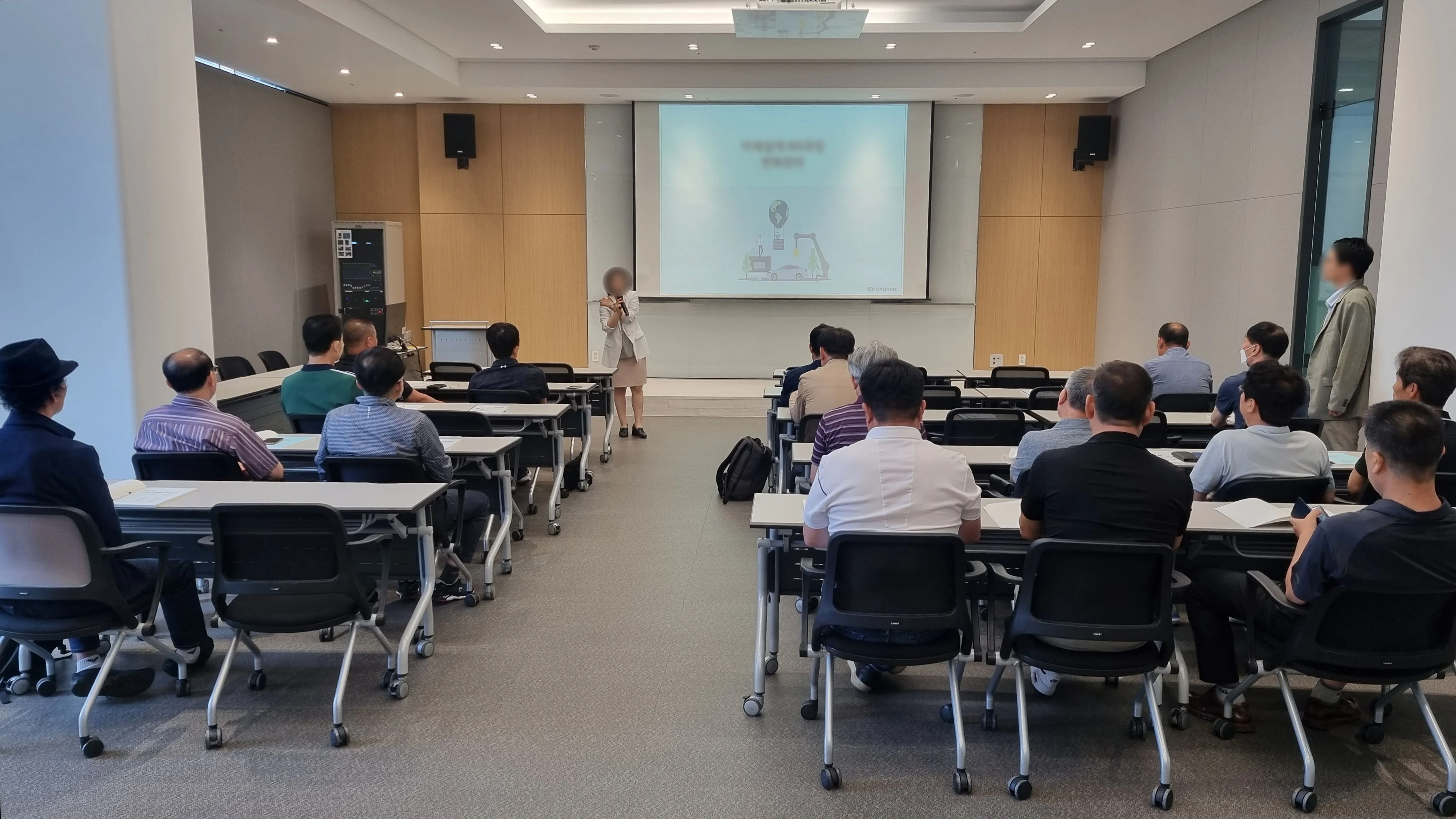 워크샵 현장 사진 1